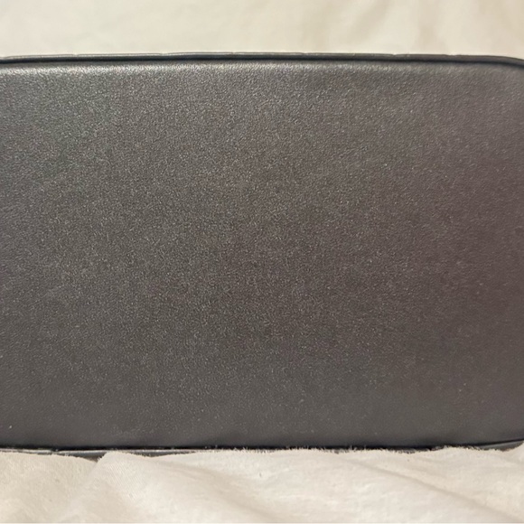 Coach leather cosmetic case black with red cherry's, interior mirror NWT - Picture 7 of 10